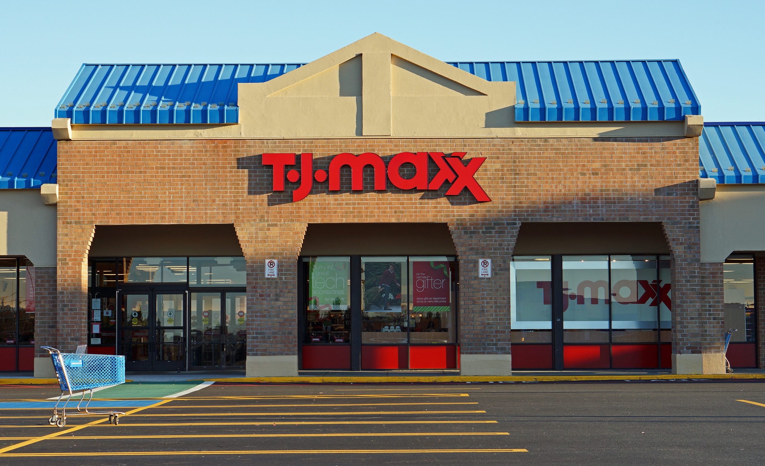 Is TJ Maxx Open on Thanksgiving 2022? - Productivity & More